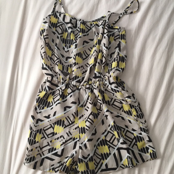 romper - Picture 1 of 1